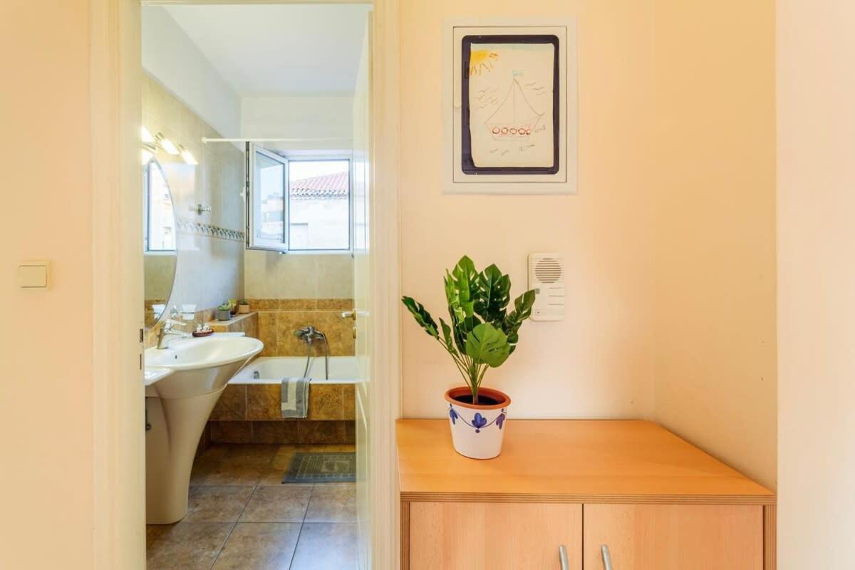 Spacious Urban Haven-Family Home, Perfect Location Kalamata Zewnętrze zdjęcie
